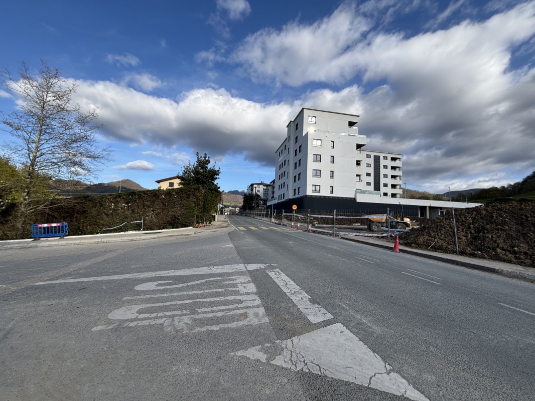 Trafiko aldaketak Altzibarren apirilaren 7tik 16ra, ALT6 eremuan egiten ari diren urbanizazio lanak direla eta